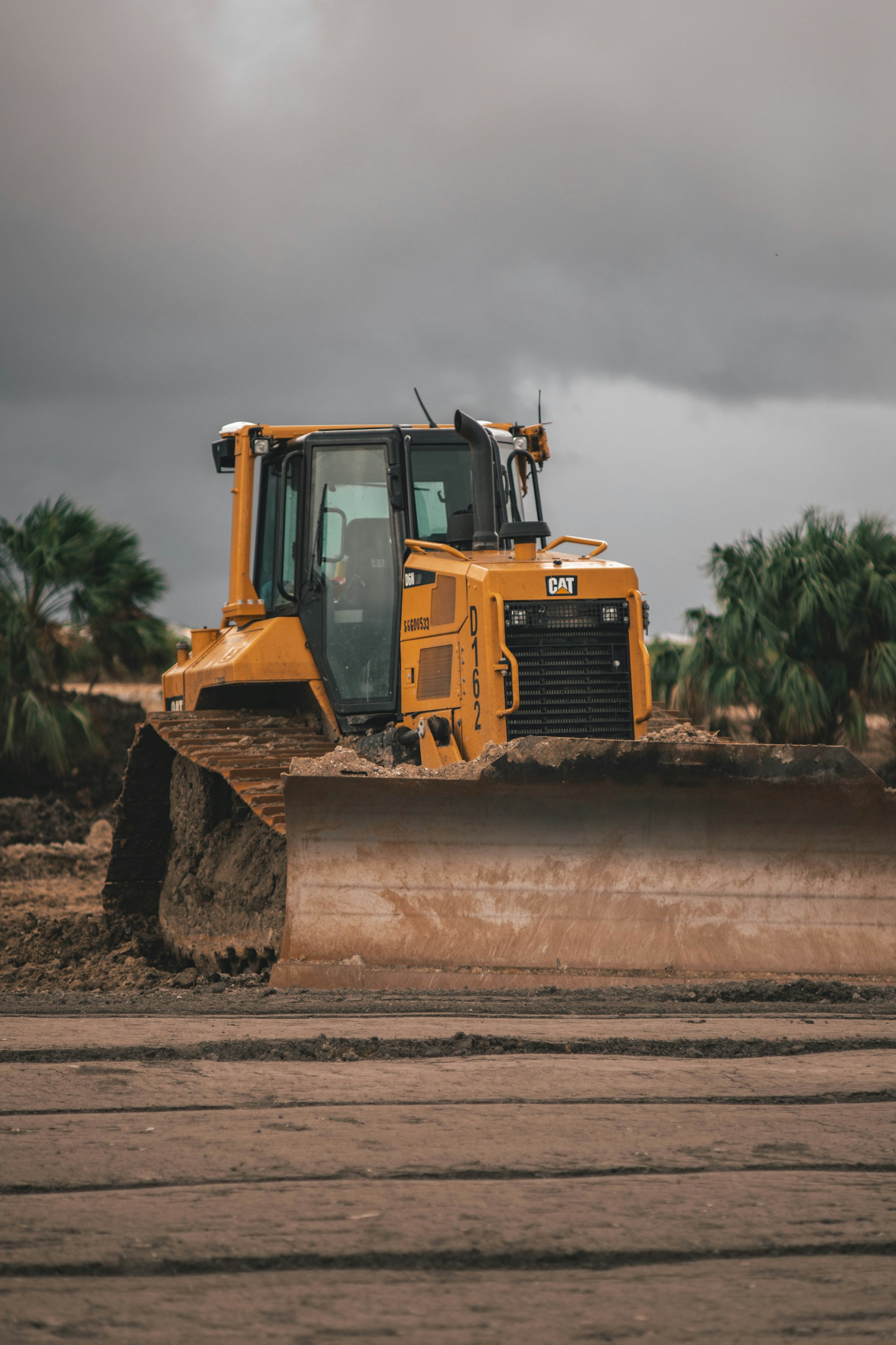 Bulldozer equipment